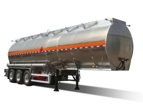 易燃液體運輸車