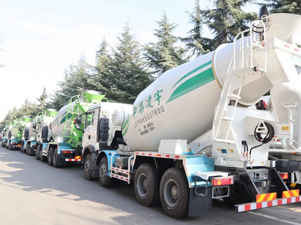 過(guò)圣誕？不存在的！凌宇人一心只有……