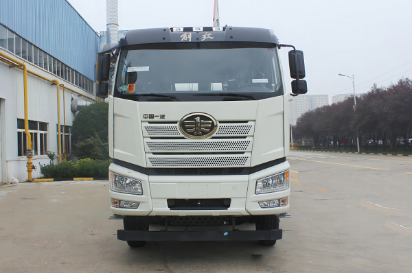 混動(dòng)攪拌車的成本怎么樣？對(duì)比傳統(tǒng)攪拌車優(yōu)勢(shì)明顯！